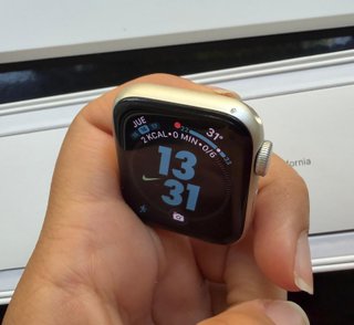 Apple Watch SE 2ª Gen Beige/Plata