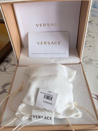Reloj Versace Dorado y Negro