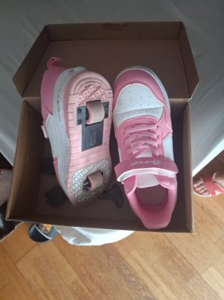 Zapatillas con Ruedas Talla 37