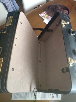 Maletín ejecutivo piel doble fondo