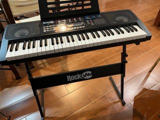 Teclado RockJam para principiantes