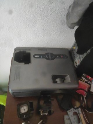 Proyector Canon LV-7260 Epson Luximagen