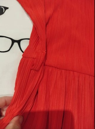 Vestido rojo asimétrico