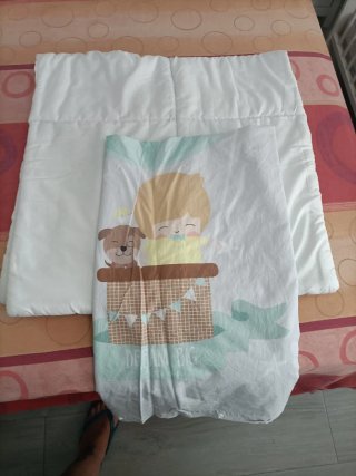 Juego edredón, funda y chichonera infantil