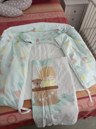 Juego edredón, funda y chichonera infantil
