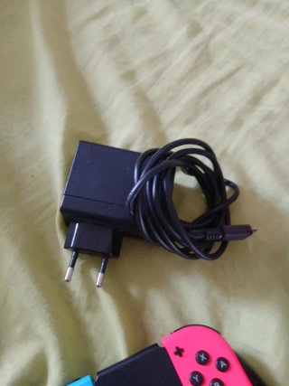 Nintendo Switch Azul/Rojo, NO HAGO CAMBIOS