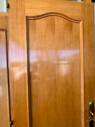 Puertas de roble con jambas y premarcos