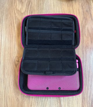 Nintendo 3DS XL Rosa + Funda + Juego