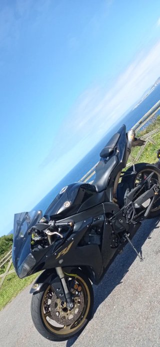 Yamaha R1 2006 173 cv