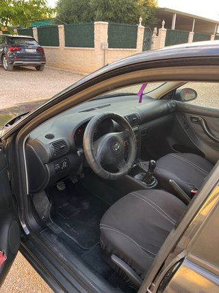SEAT Leon 1.9 212.000 km