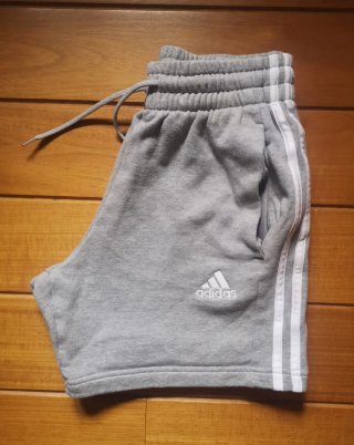 Pantalón corto Adidas gris Talla S