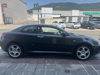 Alfa Romeo GT 1.9 JTD 150 CV | Cuero Rojo | ITV |