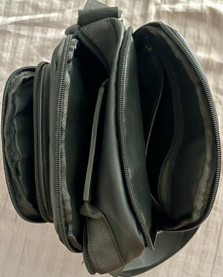 Bolso bandolera negro (reparar cremallera)