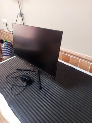 Schermo LED Safire Nero 22"