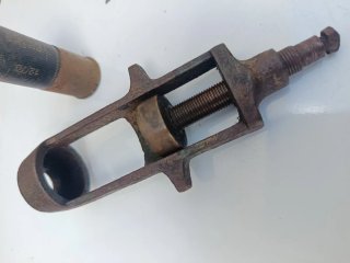 Herramienta recarga cartuchos antigua