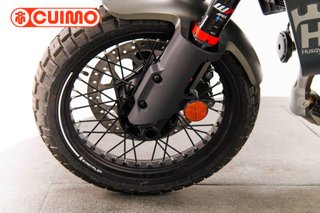 HUSQVARNA SVARTPILEN 125