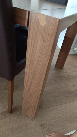 Mesa de comedor con 4 sillas