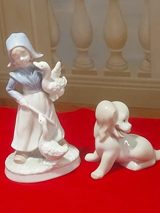 Coppia statuine porcellana spagnola d'epoca