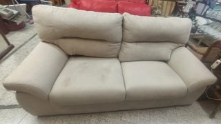Sofá de tela beige 2 plazas