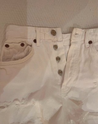 Pantalón corto blanco Zara