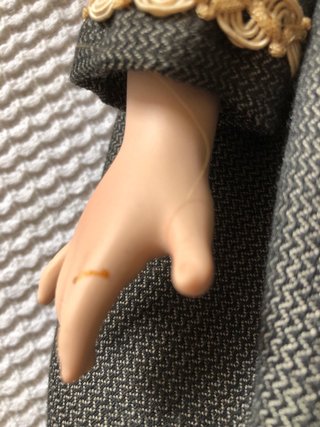 Muñeca de porcelana grande