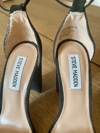 Sandali Steve Madden N. 37