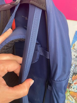 Mochila de montaña azul 25L
