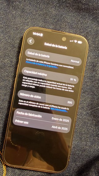 iPhone 16 Pro Dorado