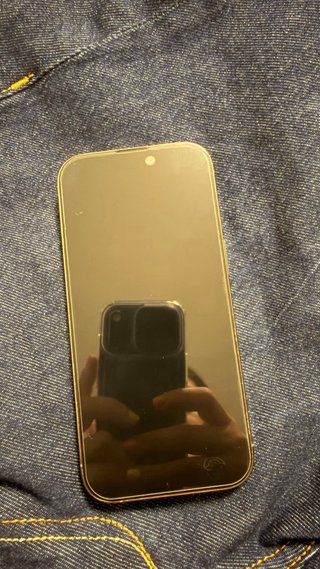 iPhone 16 Pro Dorado