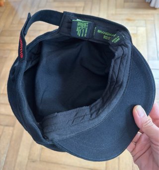Gorra comunista maoista de dieño Shanghai Tang