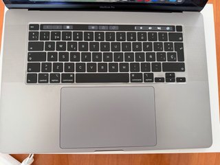 MacBook Pro 16 grigio spaziale