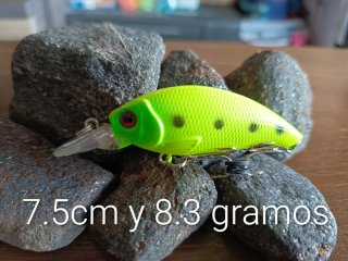 Lote señuelos pesca a spinning