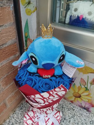 Ramo Stitch con rosas de espuma hechas a mano