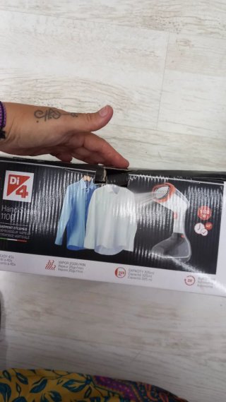 Plancha Vertical Vaporizador Hand Steam 1100