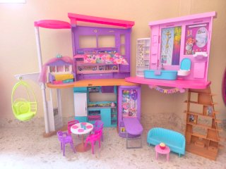 Casa Barbie casa de vacaciones con accesorios