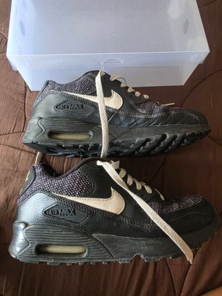 Ténis Nike Air Max 90 Preto e Cinza