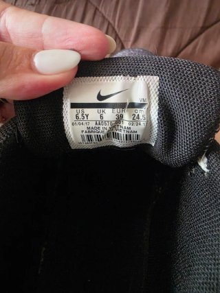 Ténis Nike Air Max 90 Preto e Cinza