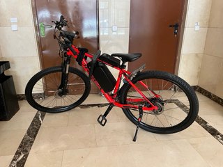 Bicicleta Eléctrica Roja