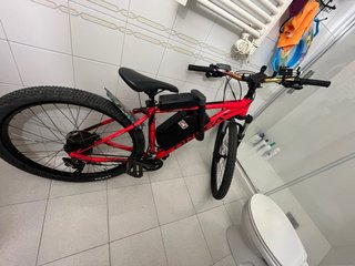 Bicicleta Eléctrica Roja