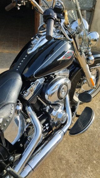 Harley Davidson Heritage Softail Class