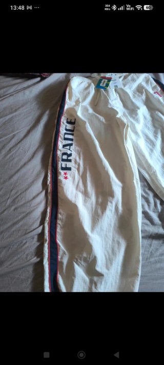 Pantalón deportivo FIFA blanco