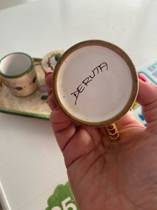 Servizio da caffè in ceramica dipinta a mano