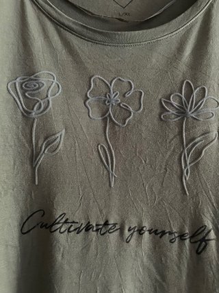 Lote 3 camisetas y pantalón talla XL talla 44