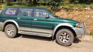 Mitsubishi Montero 2004