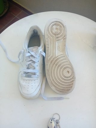 Nike Air Force 1 Blancas y Beige Talla 38