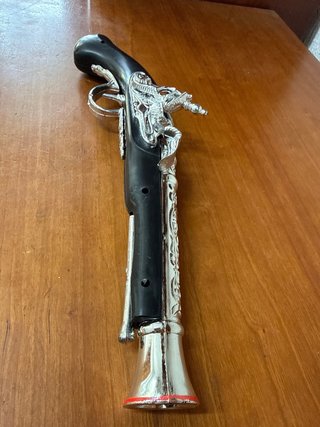 Pistola Pirata Widmann Negra y Plateada