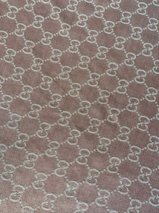 Pañuelo Gucci GG Monogram Rosa