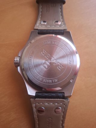 Reloj Racer R300 Negro y Plateado