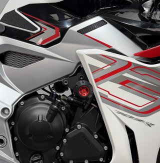 Zontes 703RR Deportiva Roja y Blanca