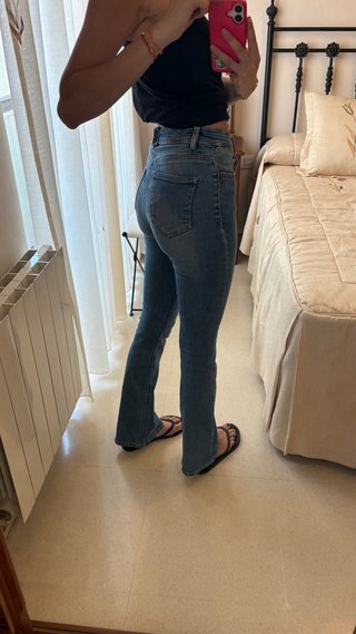 Pantalón vaquero mujer Stradivarius azul